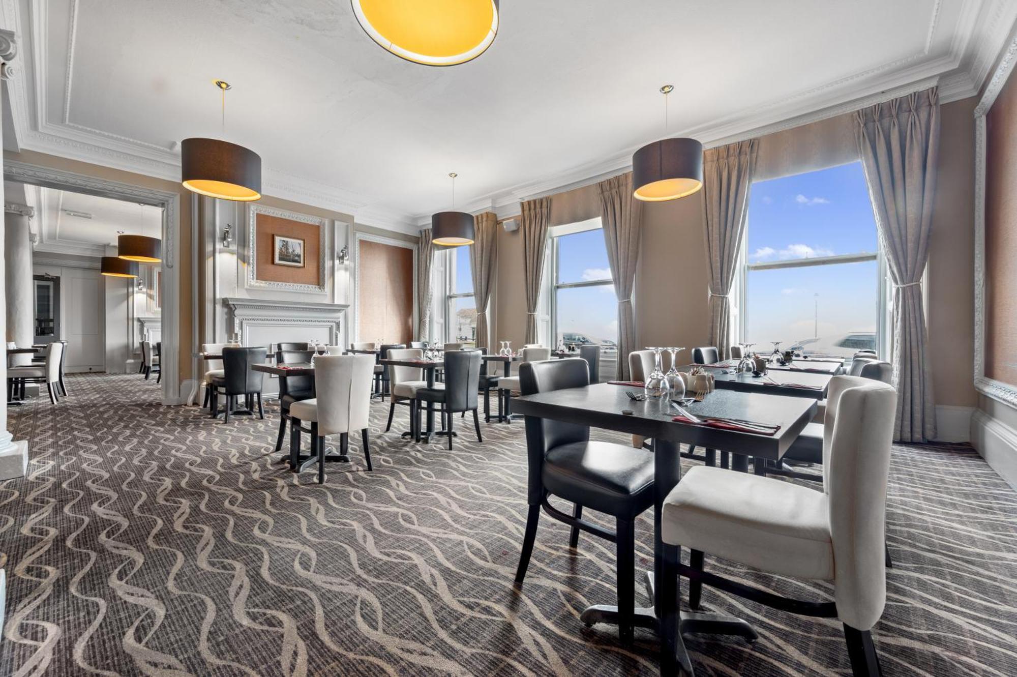 Royal Hotel